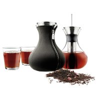 Заварочный чайник в неопереновом чехле 1 л. чёрный и 2 стакана